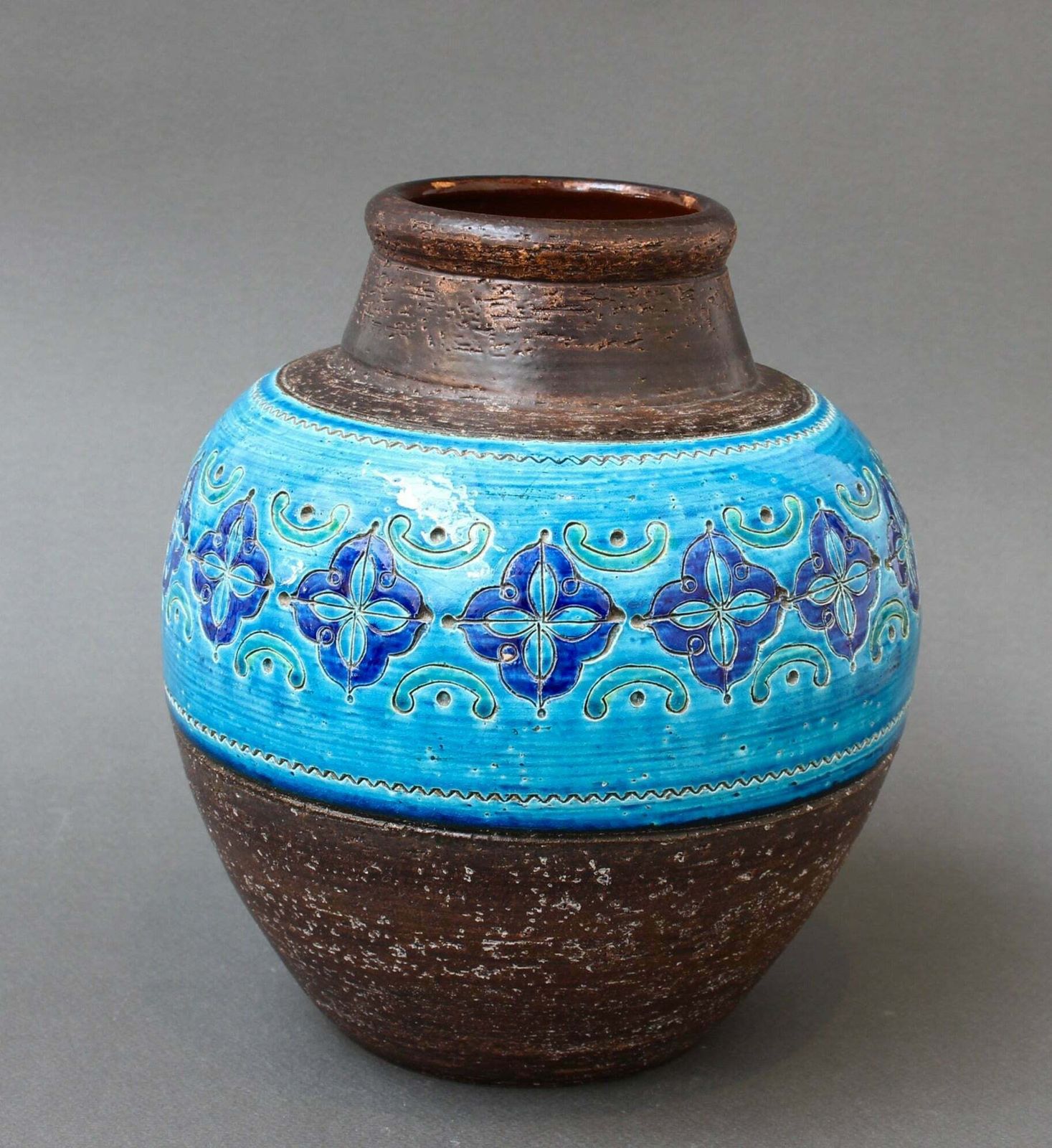 Mid Century Italian Ceramic Vase By Aldo Londi For Bitossi   'Arabesque' (Circa 1960s) photo furniture
