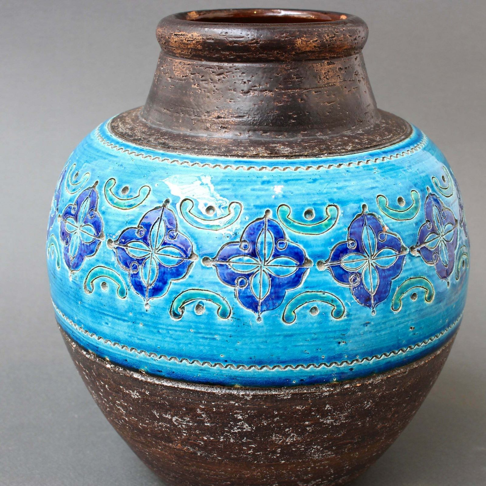 Mid Century Italian Ceramic Vase By Aldo Londi For Bitossi   'Arabesque' (Circa 1960s) photo vintage