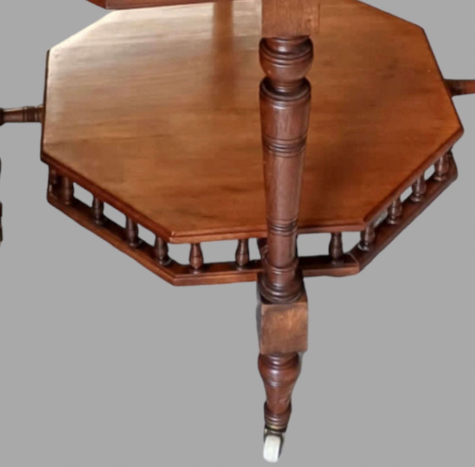 An Edwardian Mahogany Octagonal Table photo Furniture