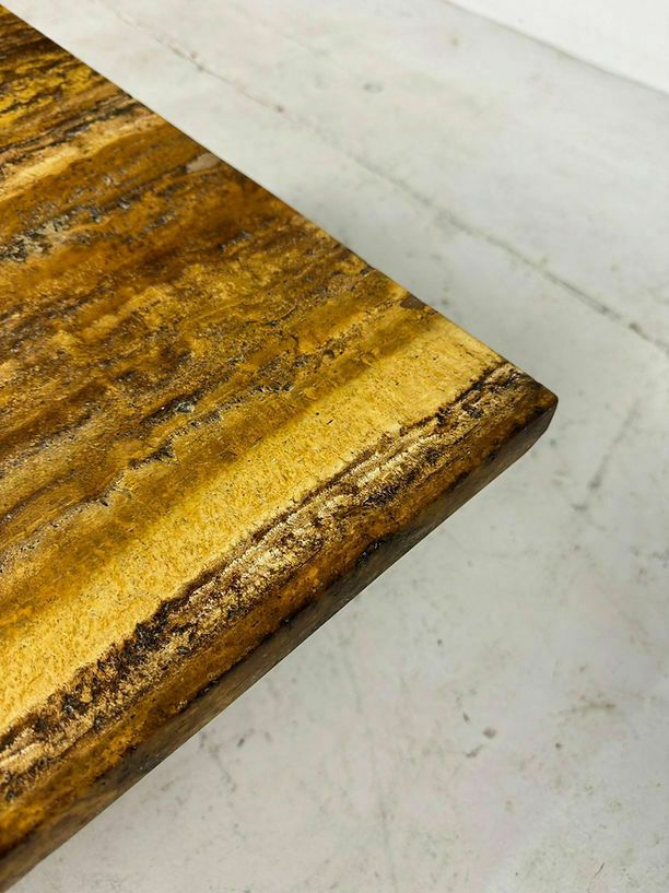 Square Brutalist Amber Stone Coffeetable photo vinterior