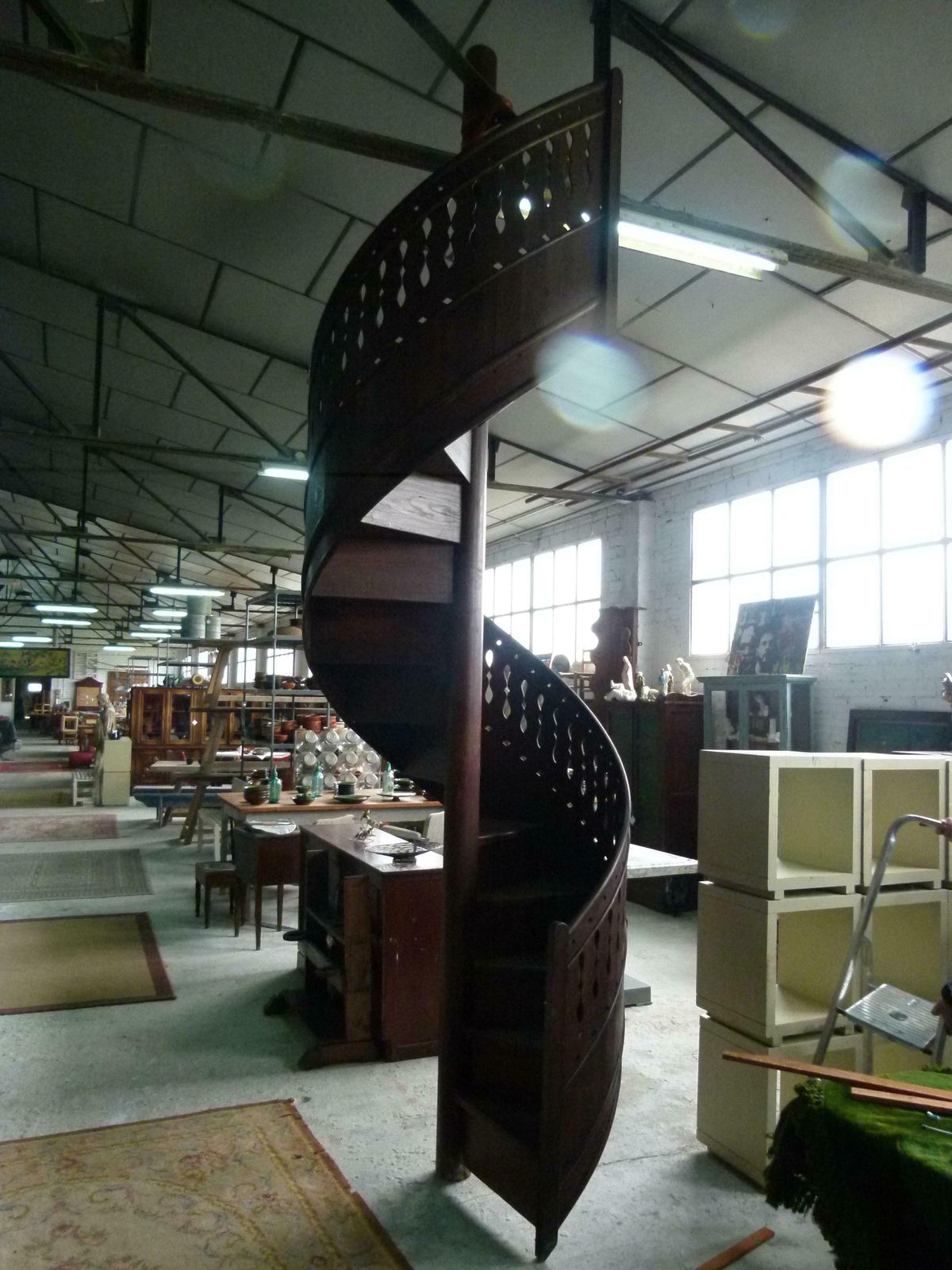 Early 20th Century Spiral Wooden Staircase From Spain photo vinterior