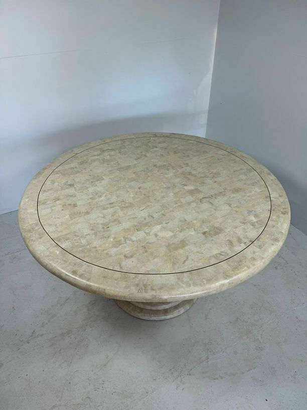 Meubels Mid Century Ronde Eettafel Van Gemosaiekt Steen En Messing photo