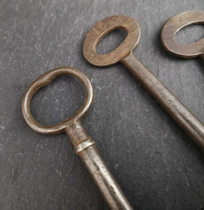 Antique Steel Keys, Victorian, Cabinet Of Curiosity photo vinterior