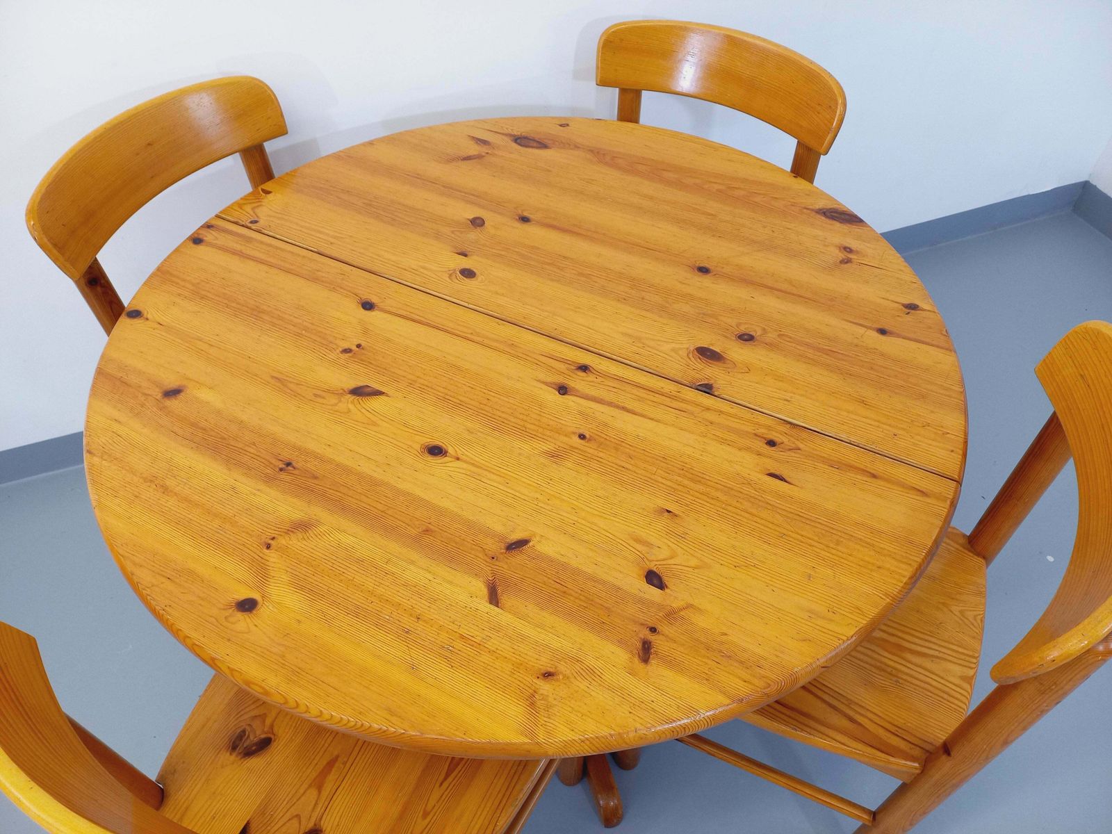 Round Table And 4 Pine Chairs, 1960s photo buy