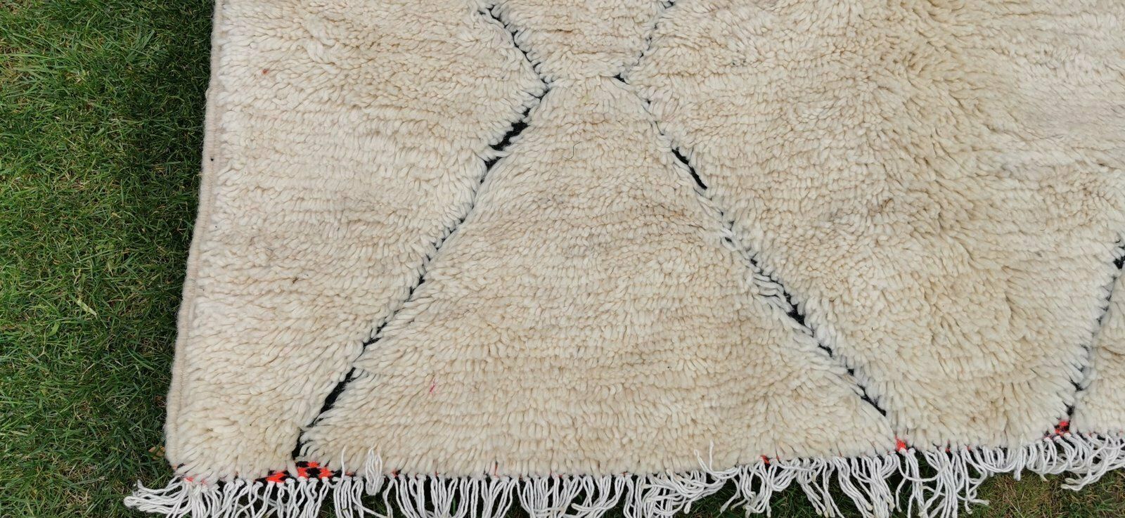 2bl8549 Genuine Moroccan Beni Ouarain Rug. Natural Wool. 8.5×4.9ft photo 740.0