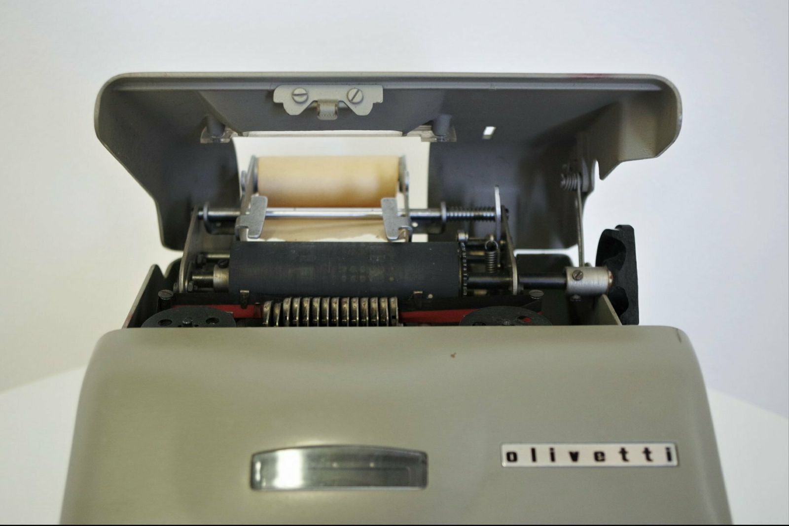 262.0 Divisumma 14 Calculator By Olivetti, 1940s photo