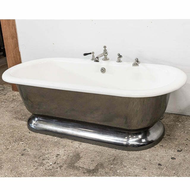 Reclaimed American Art Deco Style Polished Double Ended Bath photo vinterior