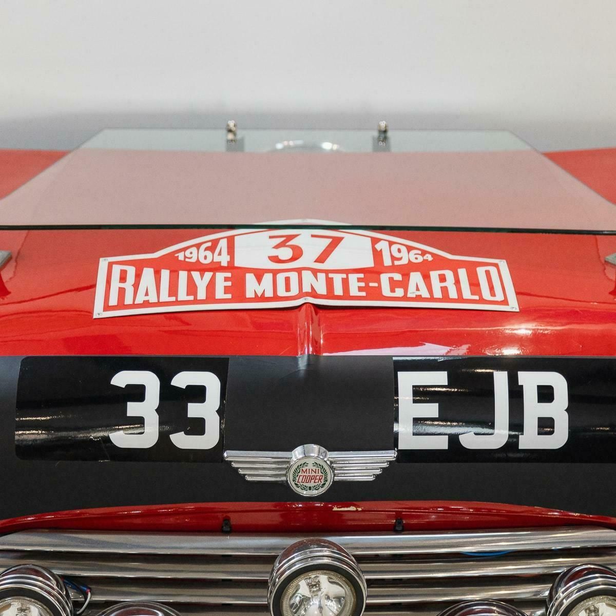 photo vinterior 1964 Monte Carlo Rally Replica Mini Front End In The Form Of A Desk