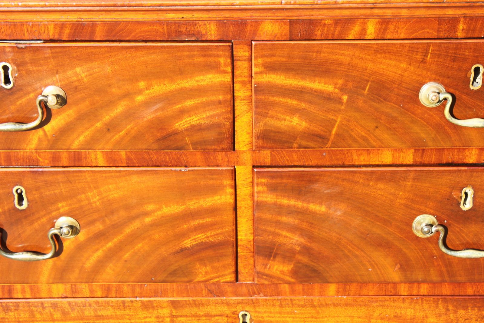 photo buy A Fine Mahogany George III Period Chest Of Drawers