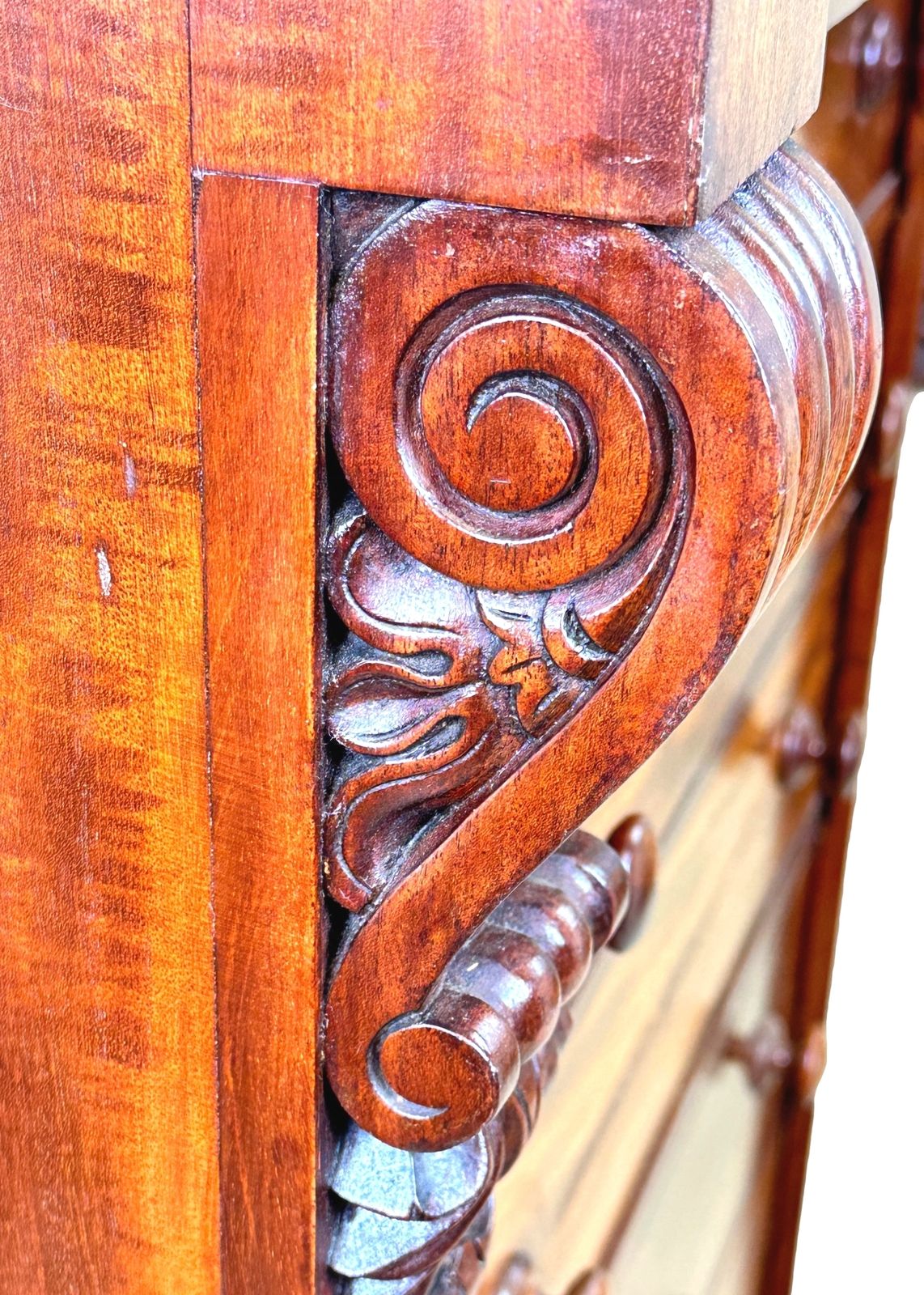photo furniture 19th Century Mahogany Wellington Chest (England, Circa 1840)