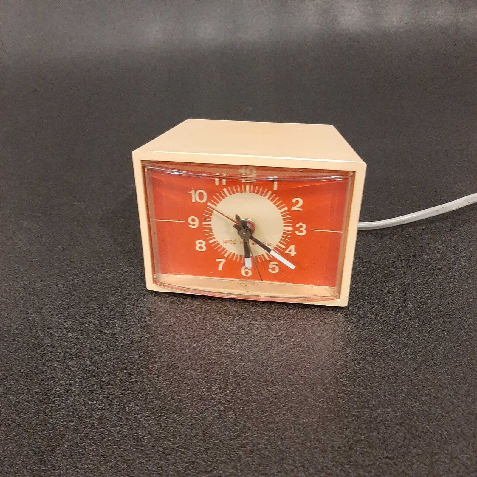 Vintage Electrical Table Clock photo 68.0