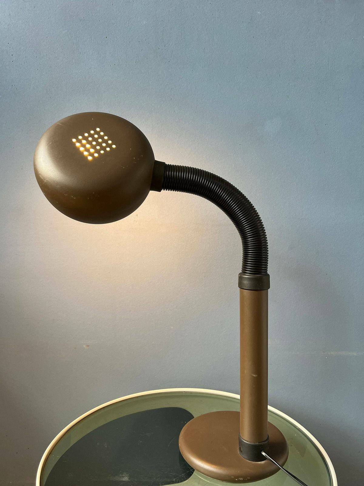 Bruine Space Age Bureaulamp Met Verstelbare Arm photo Verlichting