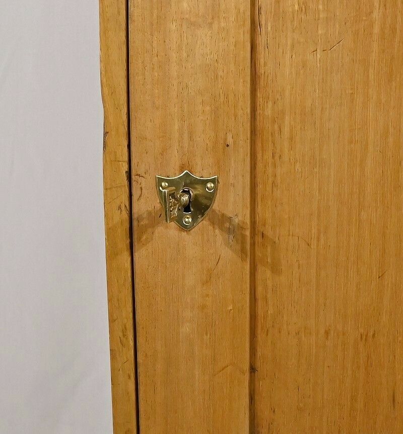 photo furniture Small Piece Of Furniture – 1st Part 19th Century