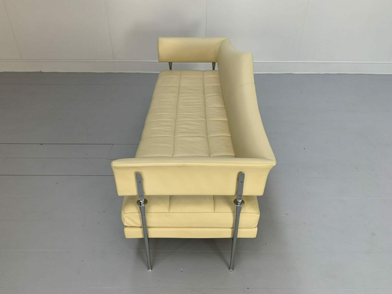 Poltrona Frau "Hydra Castor" 3 Seat Sofa   In Cream "Pelle Frau Sc" Leather photo Furniture