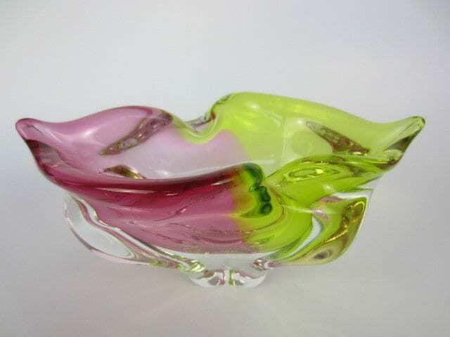 Heavy Mid Century Green Pink Colourful Twisted Czech Sommerso Rib Glass Bowl 60s