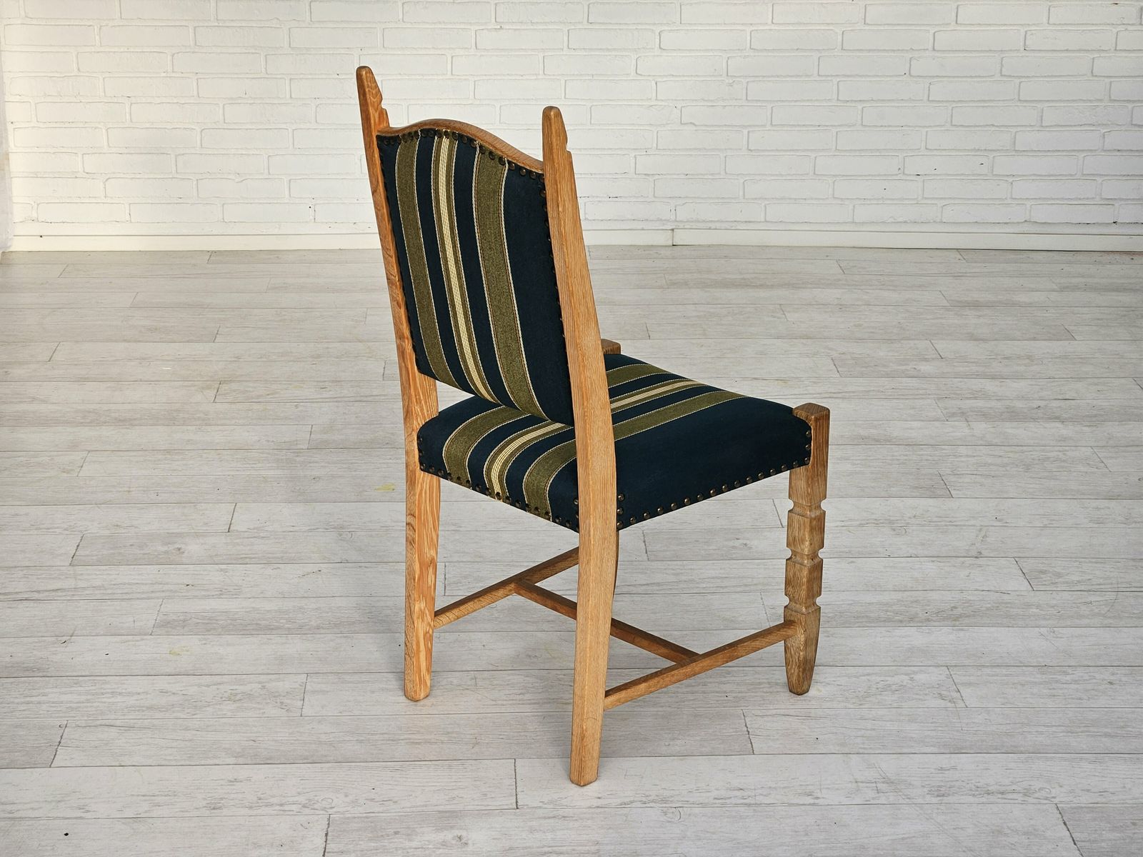 Meubels Ca. Jaren 1970 – Set Van 6 Deense Eetkamerstoelen, Goede Staat, Wollen Meubelstof. photo