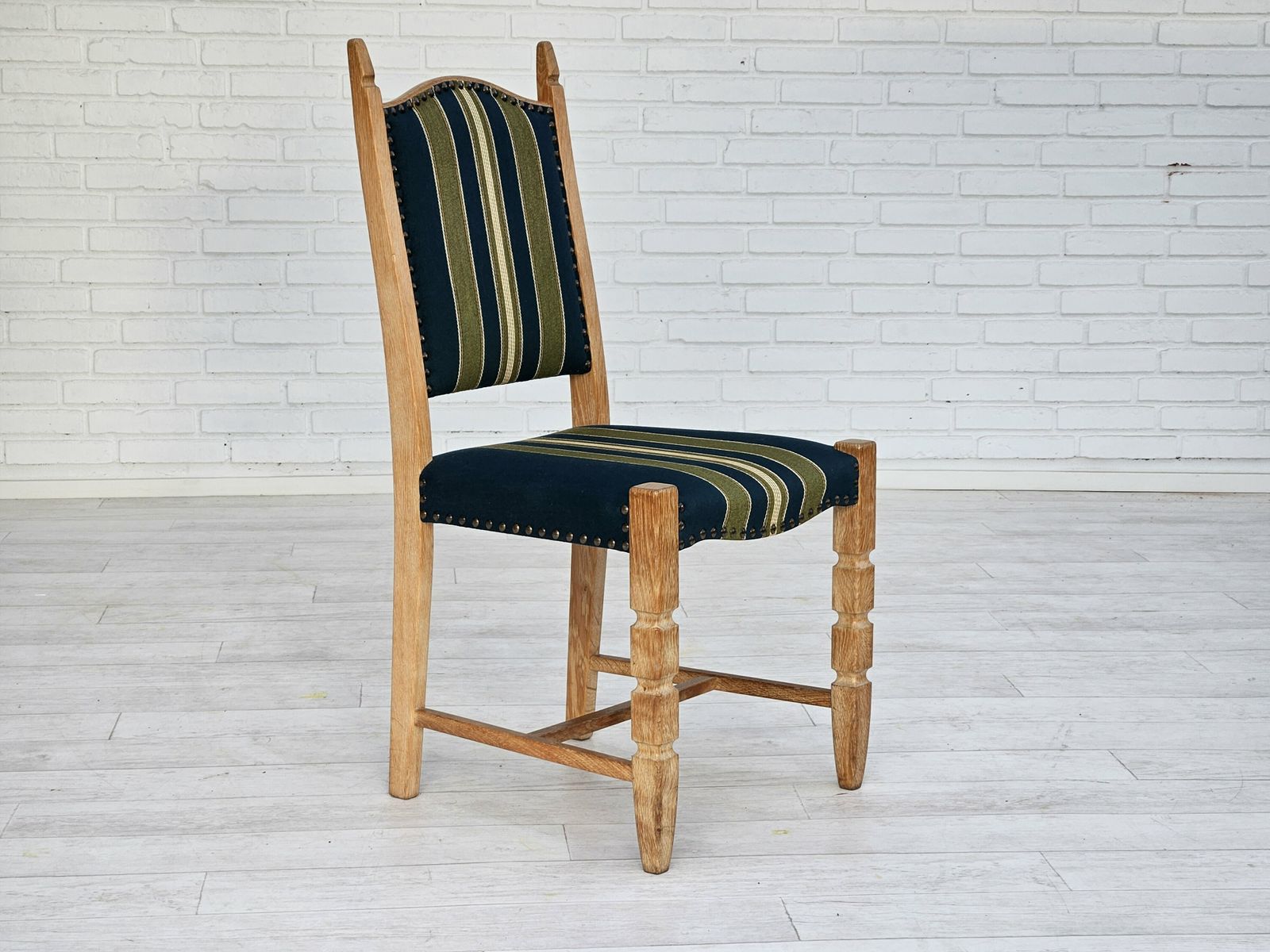 photo buy 1970s, Set 6 Pcs Of Danish Dinning Chairs, Original Good Condition, Furniture Wool.