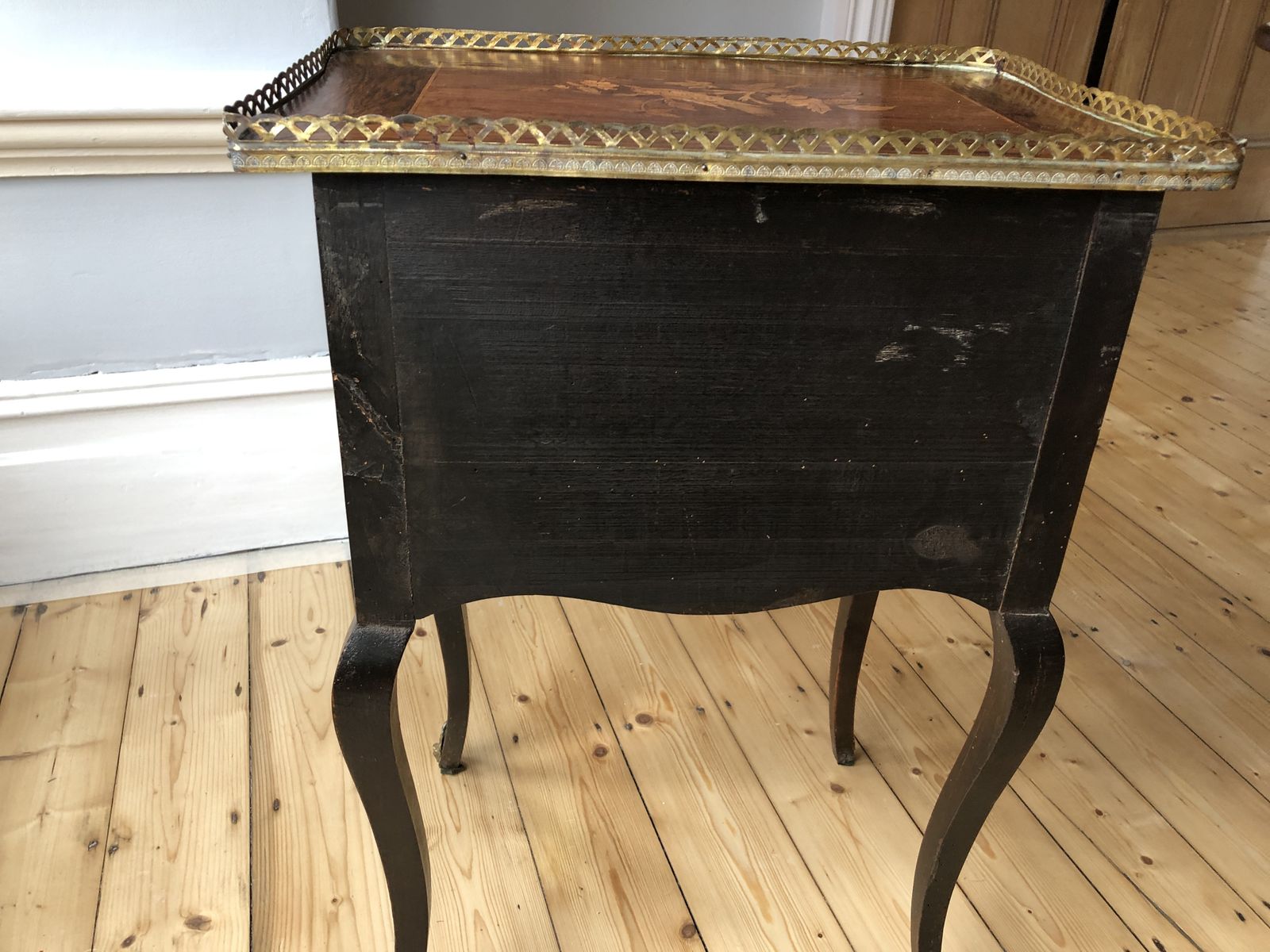 490.0 A Mid To Late 1800s Louisxv Style French Marquetry Side Table. photo