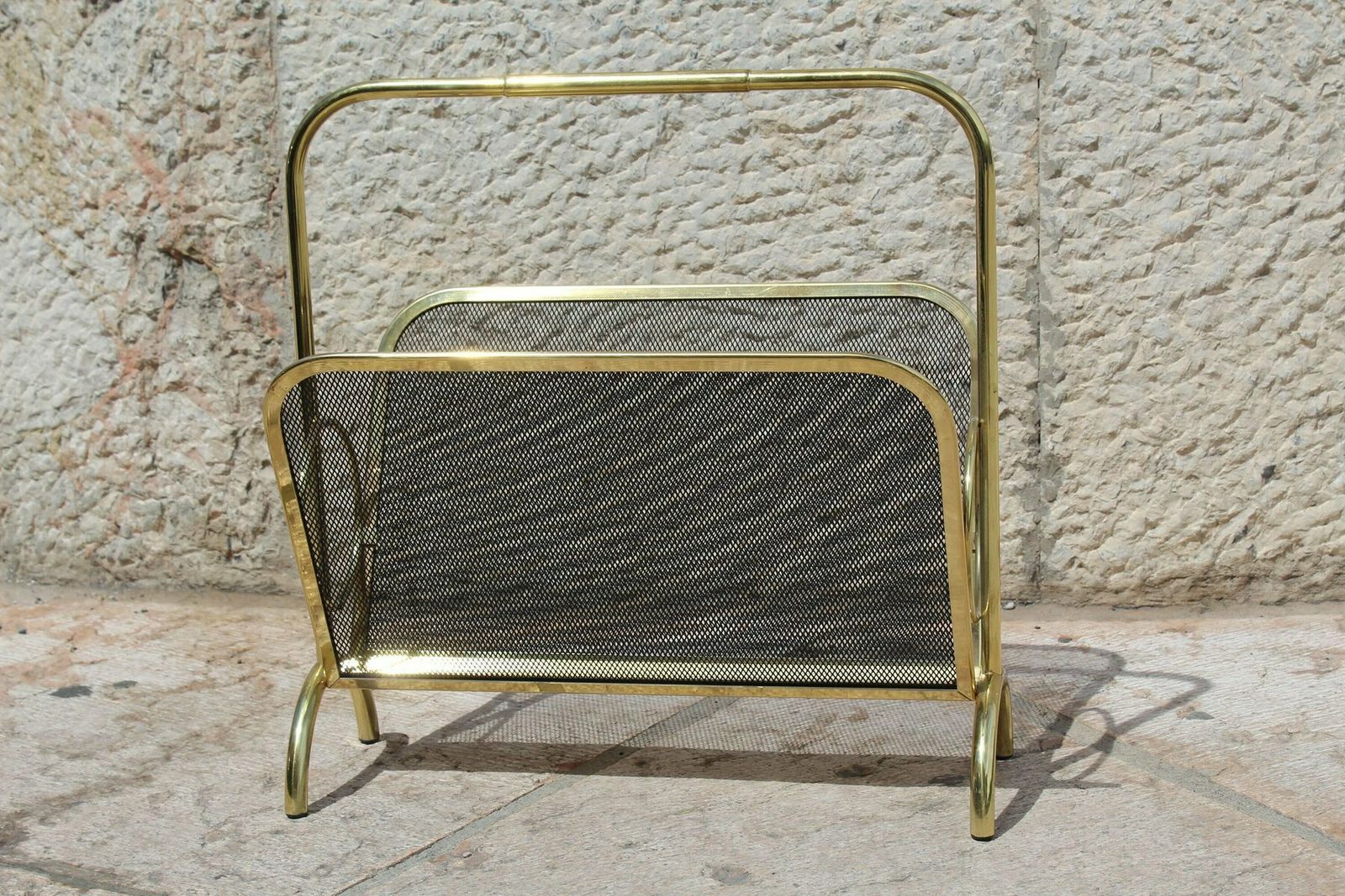 Magazine Rack In Brass And Black Lacquered Metal, Italy, 1970s photo buy