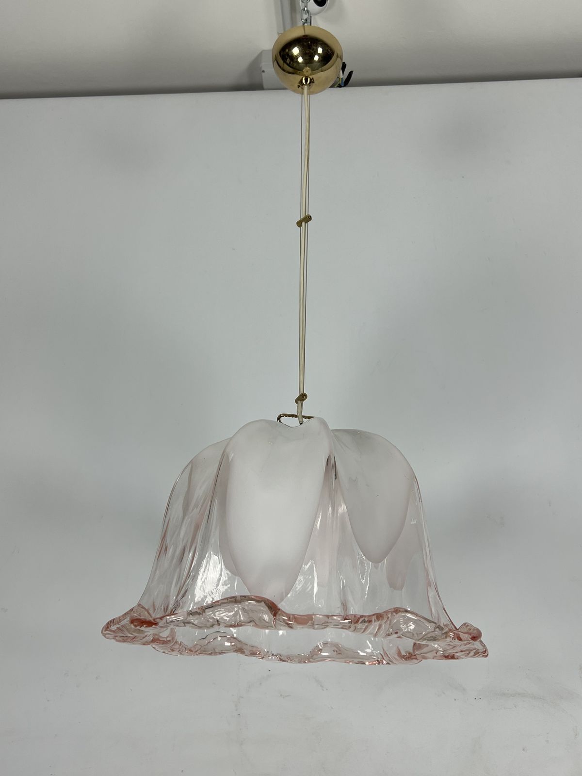 photo for sale La Murrina Chandelier In Pink And White Murano Glass. Italy 1970s