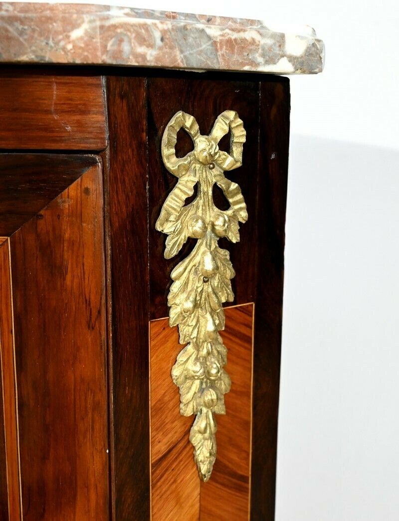 photo buy Pair Of Corner Cabinets In Precious Wood, Louis XV/Louis XVI Transition Period – 2nd Part 18th Century