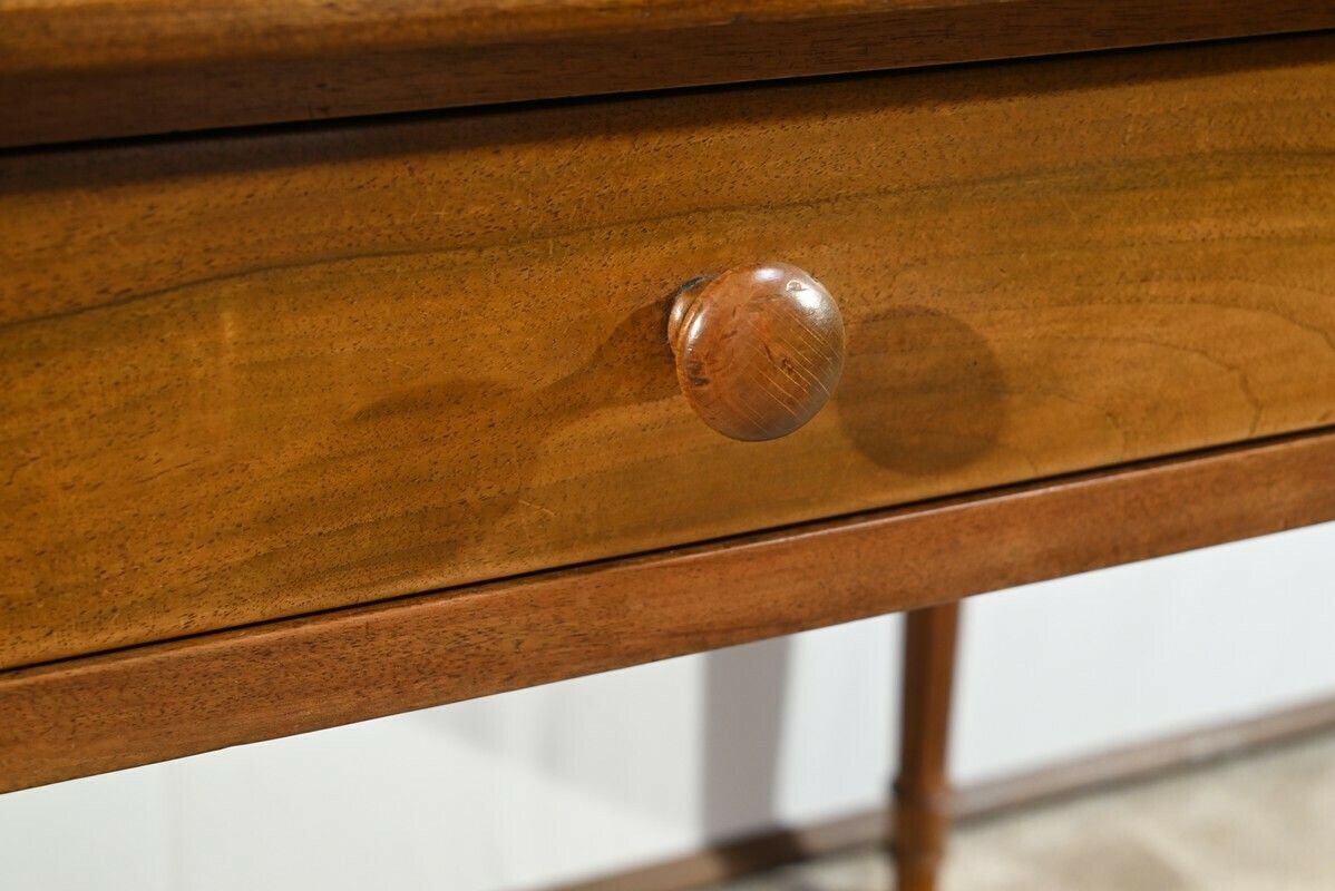 photo furniture Walnut Office Table, Louis XVI Style – 1900