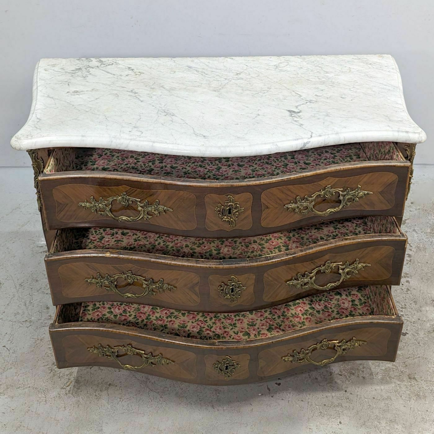 Louis XV Chest Of Drawers In Rosewood And Violet Wood, 18th Century photo 3462.0
