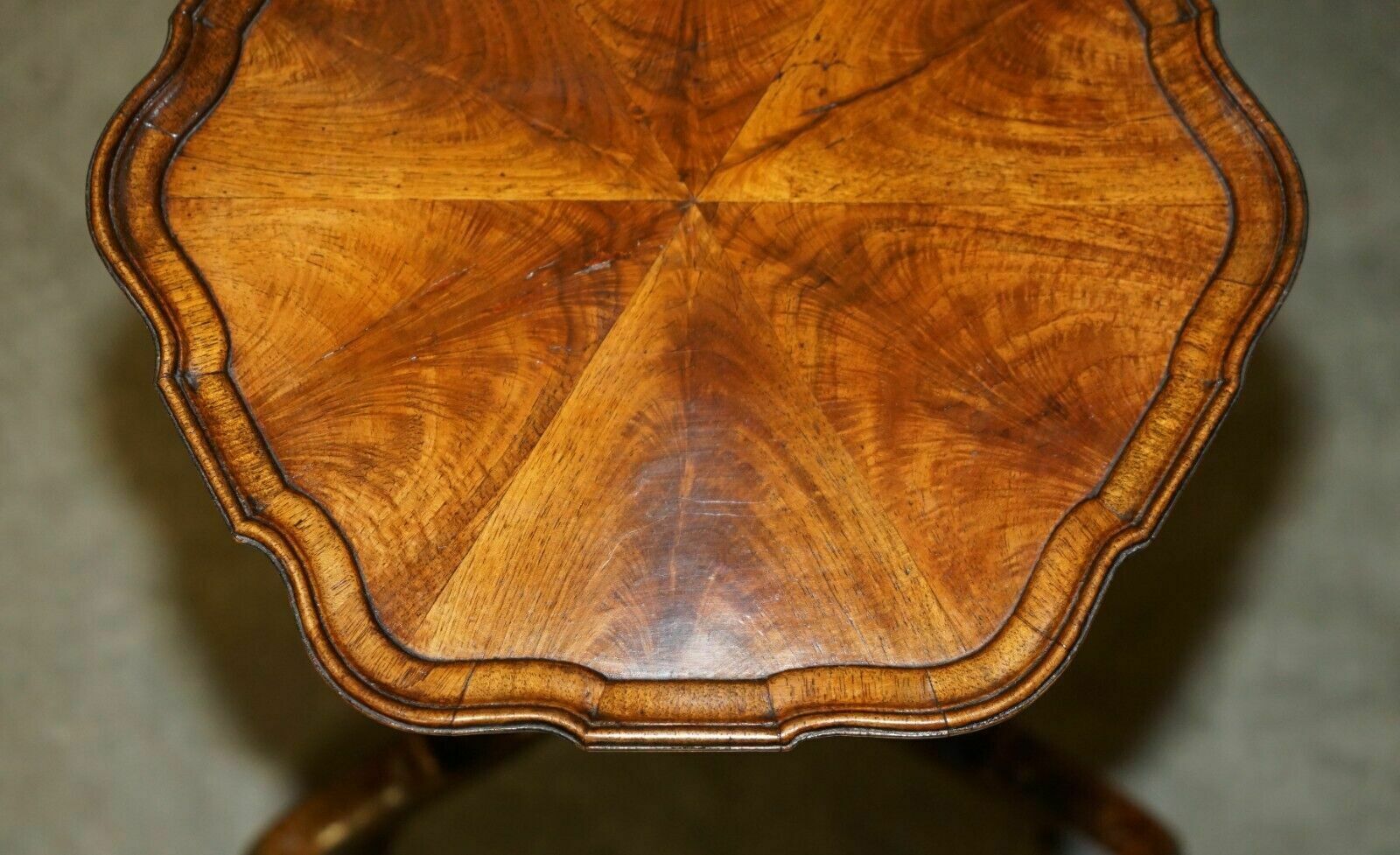 Fully Restored Antique Charles Tozer Oyster Mahogany Tripod Side End Lamp Table photo 1850.0