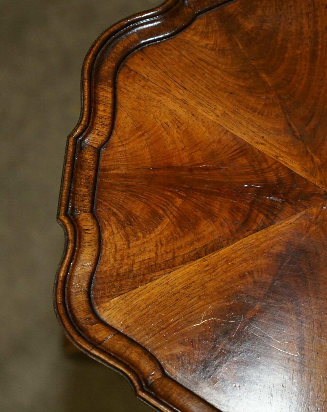 Fully Restored Antique Charles Tozer Oyster Mahogany Tripod Side End Lamp Table photo vinterior
