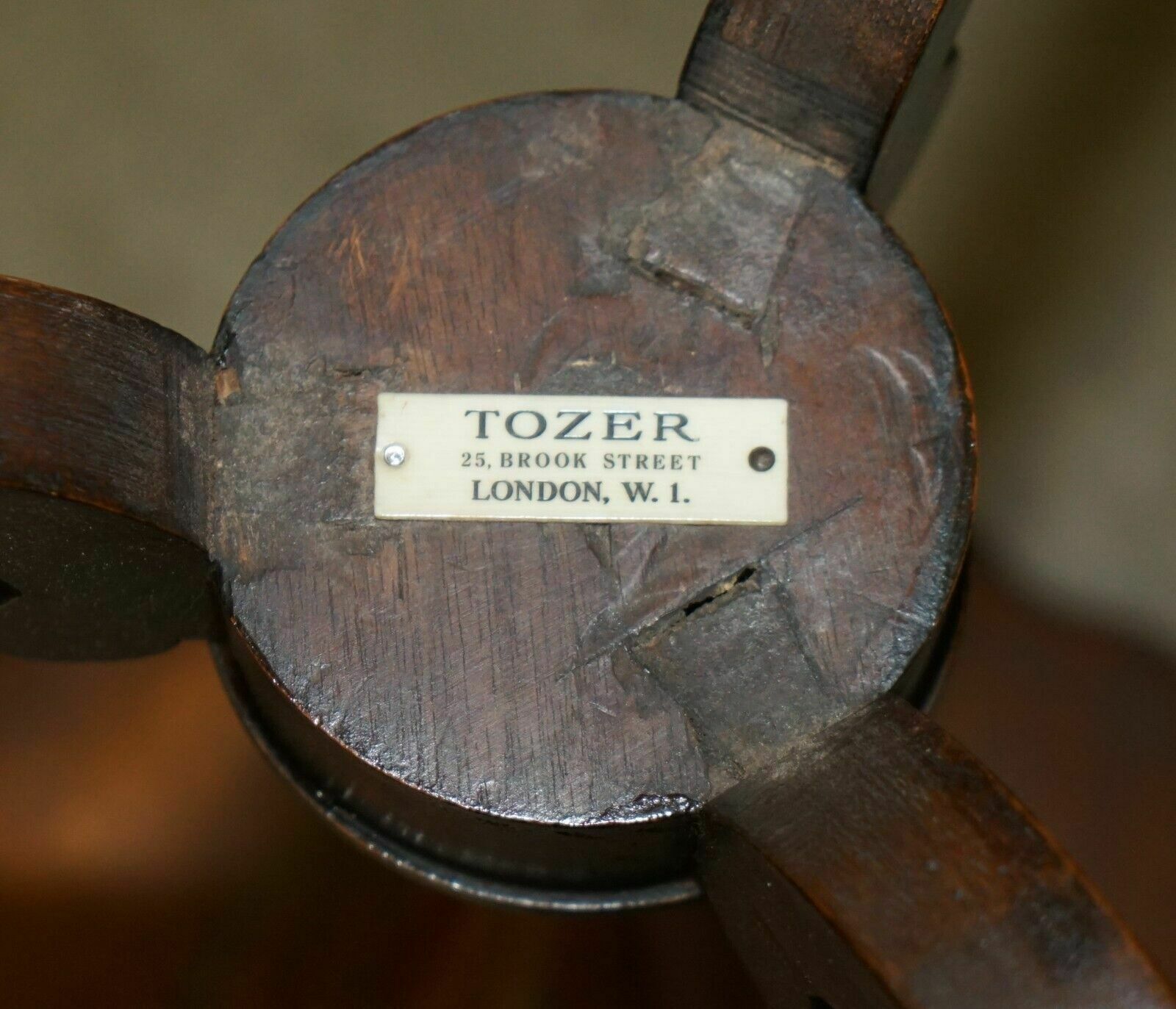 1850.0 Fully Restored Antique Charles Tozer Oyster Mahogany Tripod Side End Lamp Table photo