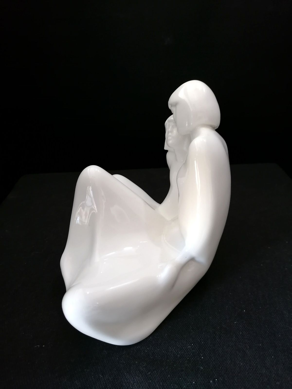 Royal Dalton Tender Moments Figurine. Hn 5003 . Ref 5063 photo furniture
