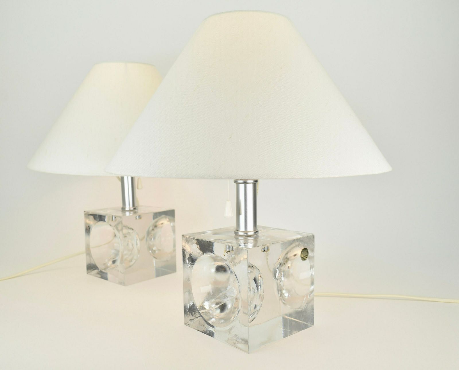 Stunning Set Of Crystal Cubic Modernist Table Lamps | Vintage Postmodern Bedside Accent Lights Mid Century Modern Clear Solid Glass Scandi photo furniture