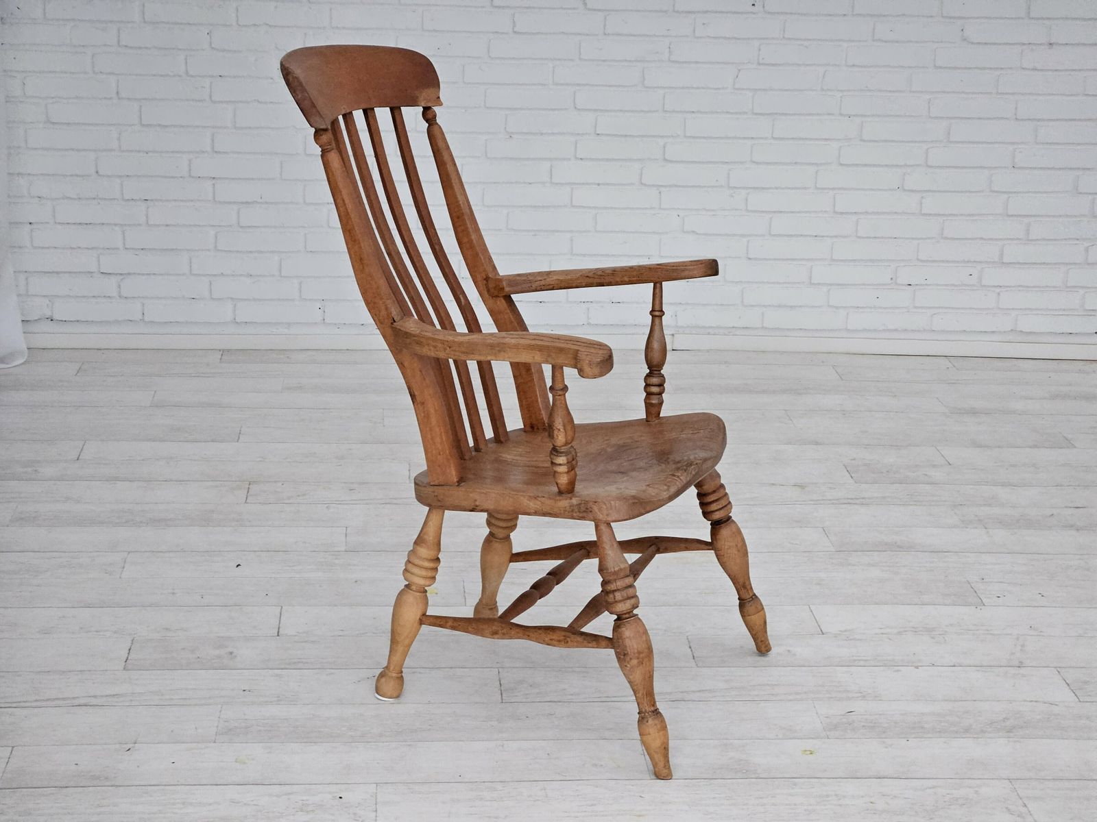 1950s, Scandinavian Design, Wood Armchair, Ash Wood, Oak Wood. photo vinterior
