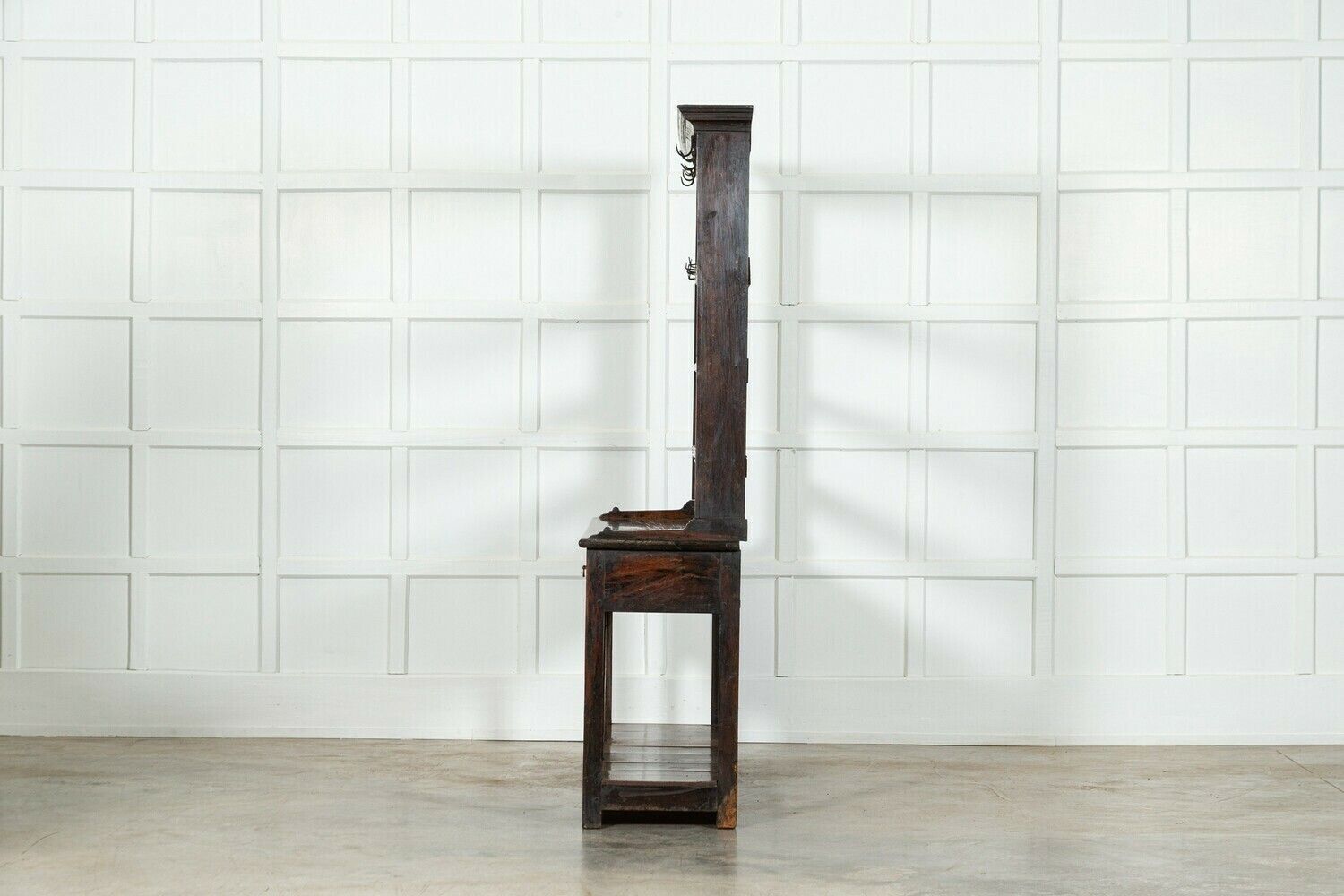 English George III Oak Potboard Dresser photo vinterior