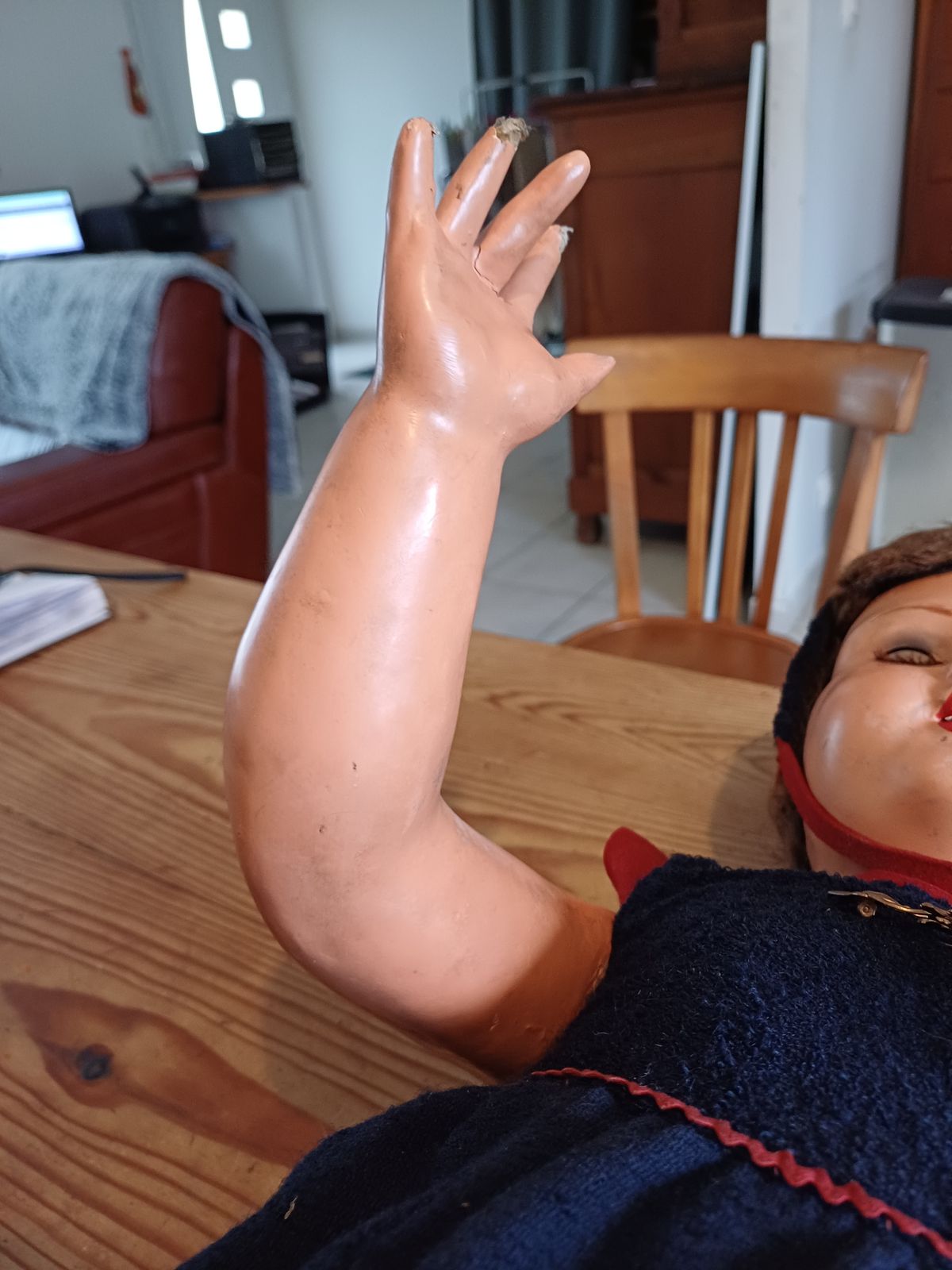 photo buy Old Wood And Boiled Cardboard Doll