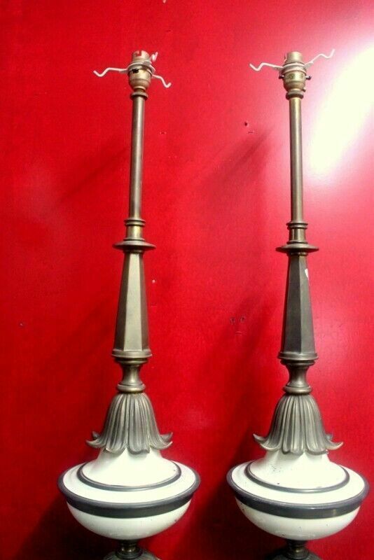 Antique 1960s Pair Of Stiffel Brass Torchiere Table Lamps photo vinterior