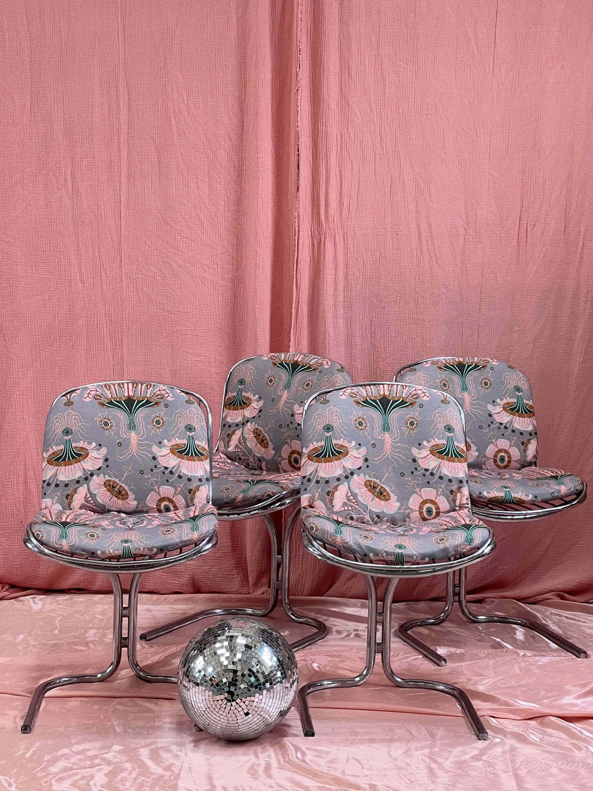 4 Radiofreccia Chairs By Gastone Rinaldi Recovered In Klaus Haapaniemi Linen (Price Per Chair) photo Furniture