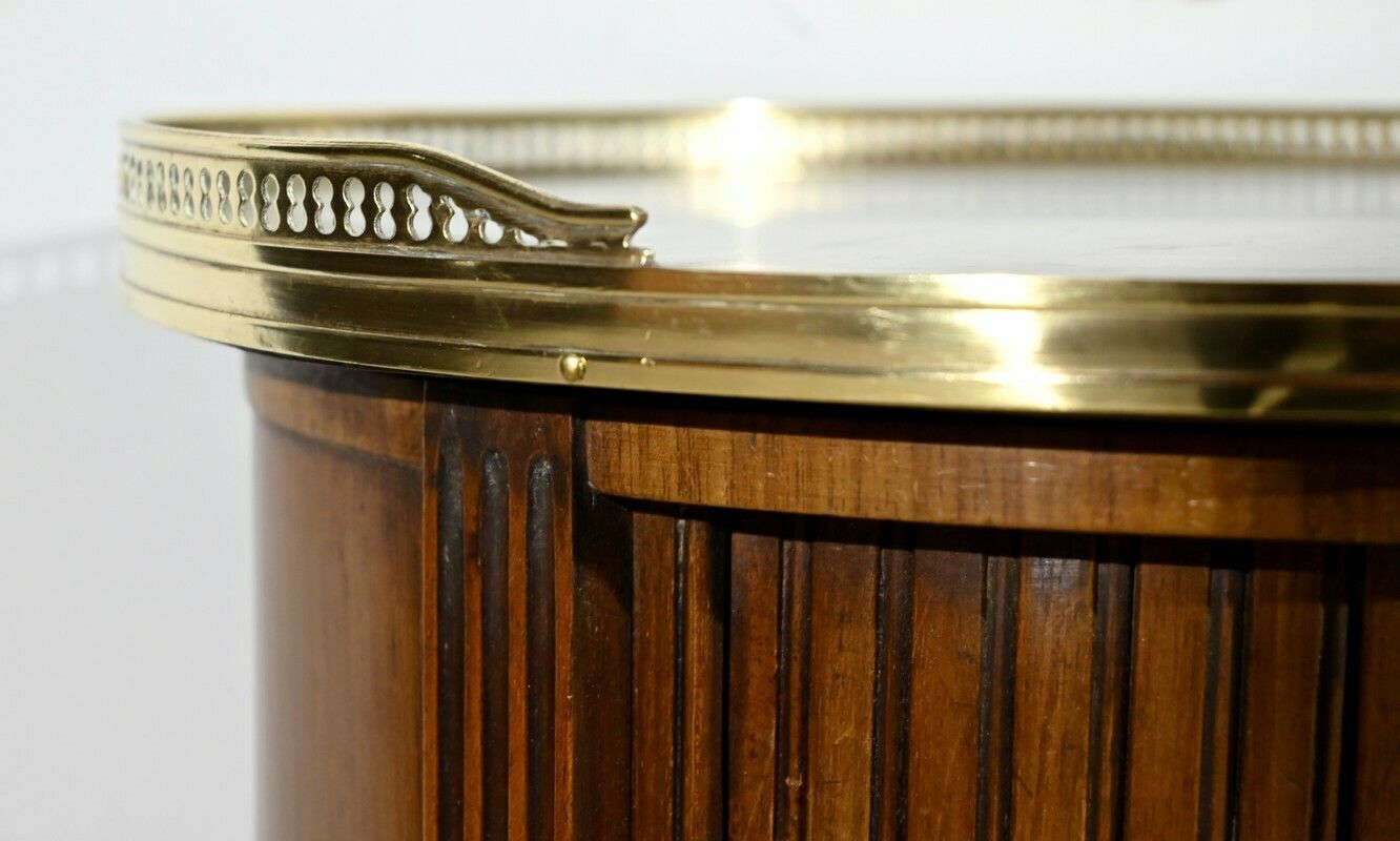 photo furniture Small Mahogany Drum Table, Louis XVI Style – Early 20th Century