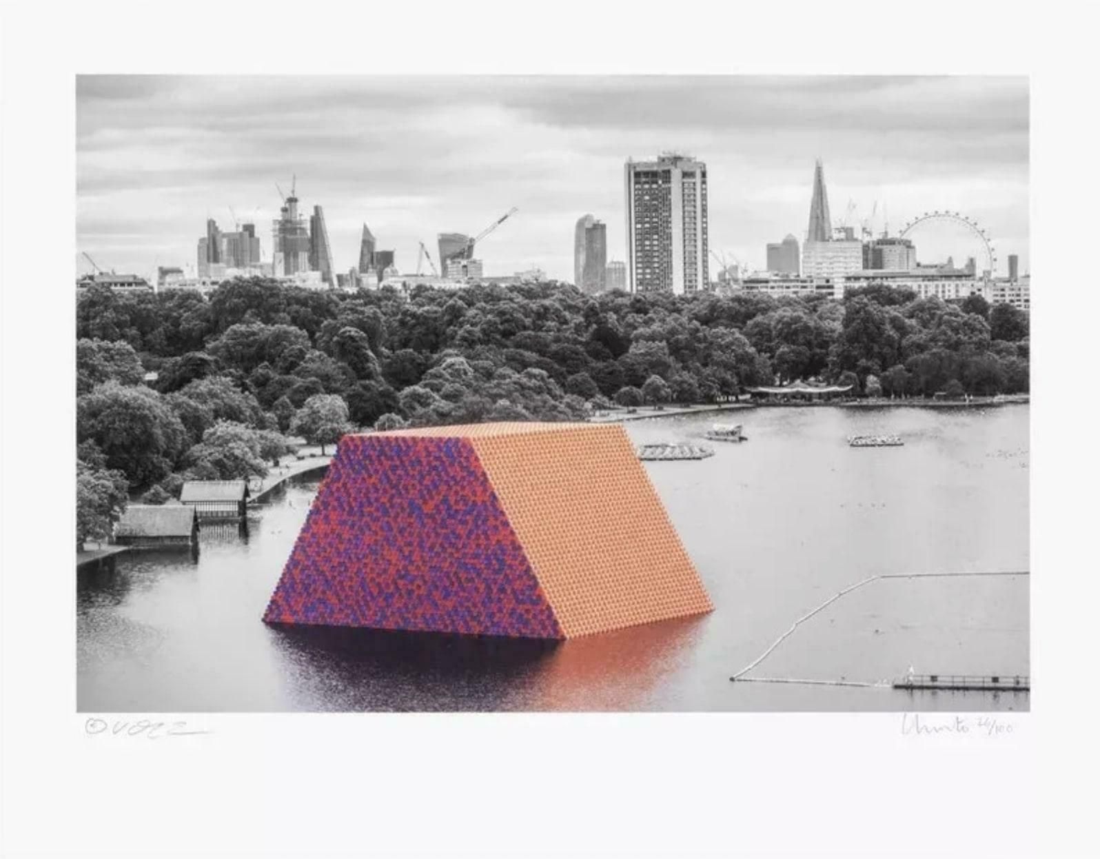 Christo And Jeanne Claude The London Mastaba By Christo And Jeanne Claude 2018