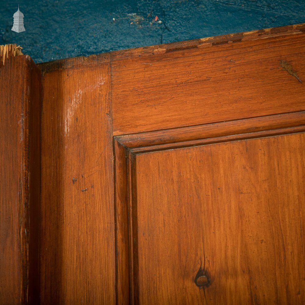 photo furniture Pine Panelled Door, 6 Panel