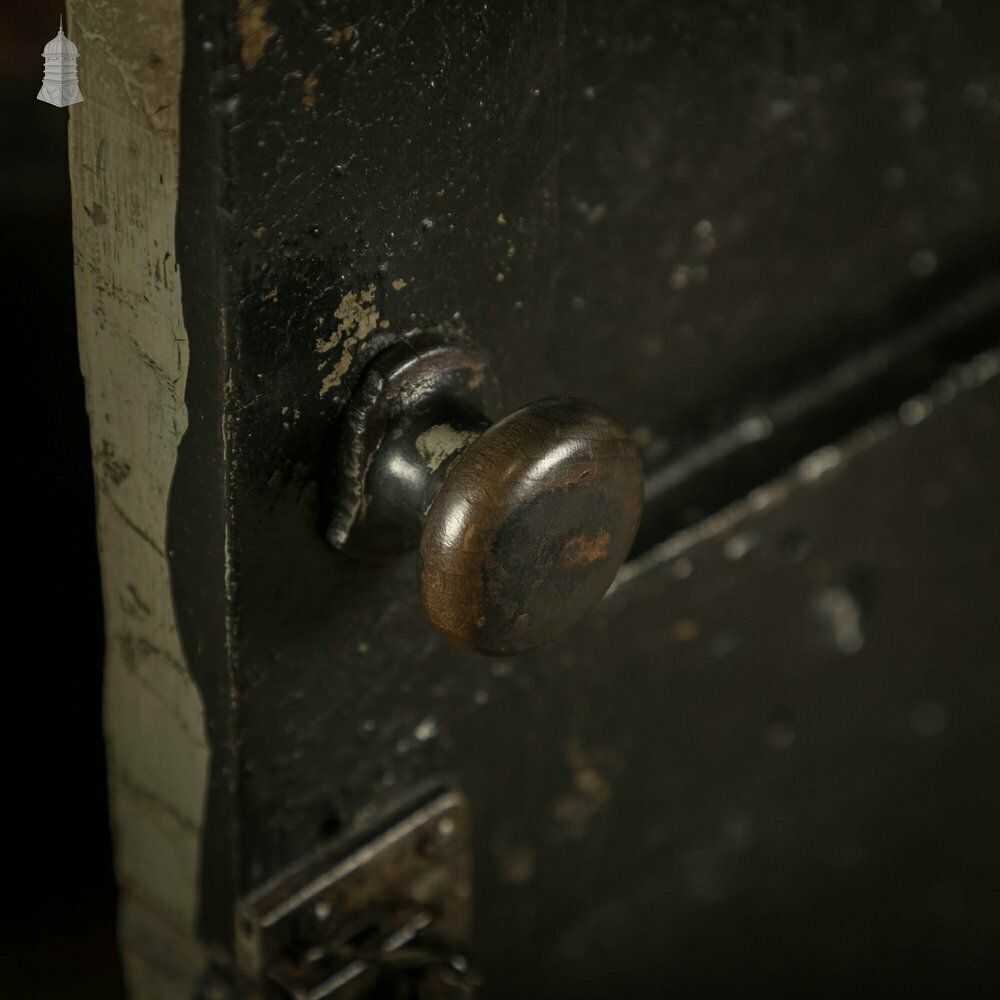 photo vintage Industrial Wooden Cupboard, Reclaimed From Factory