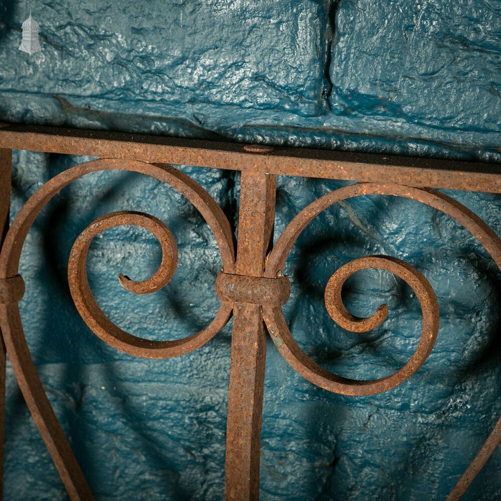 Wall Top Railing, Wrought Iron Scroll Design Panel photo vintage