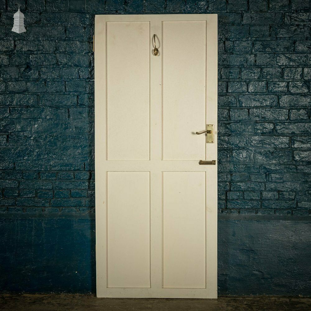120.0 Shaker Style Door, 4 Panel White Painted Pine photo