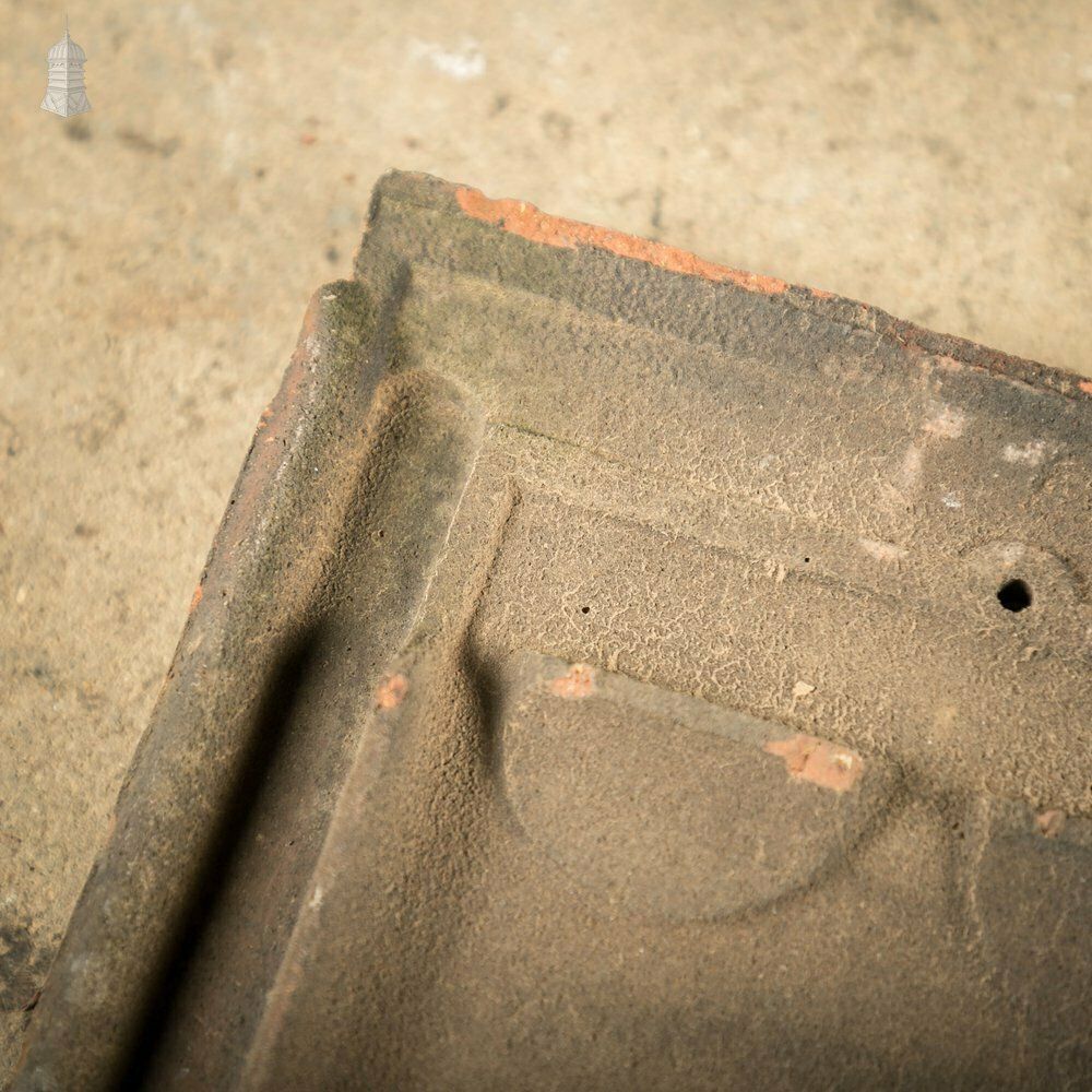 photo furniture Belgian Pan Tile, Courtrai Interlocking Roofing Tiles Stamped Acme, Batch Of 330