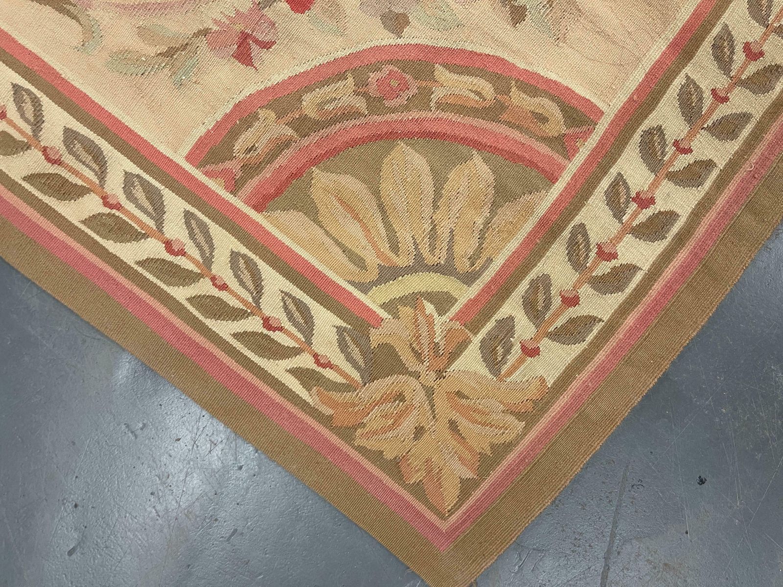 Traditional Aubusson Rug Pink Beige Handwoven Floral Carpet Wool Livingroom Rug photo Textiles