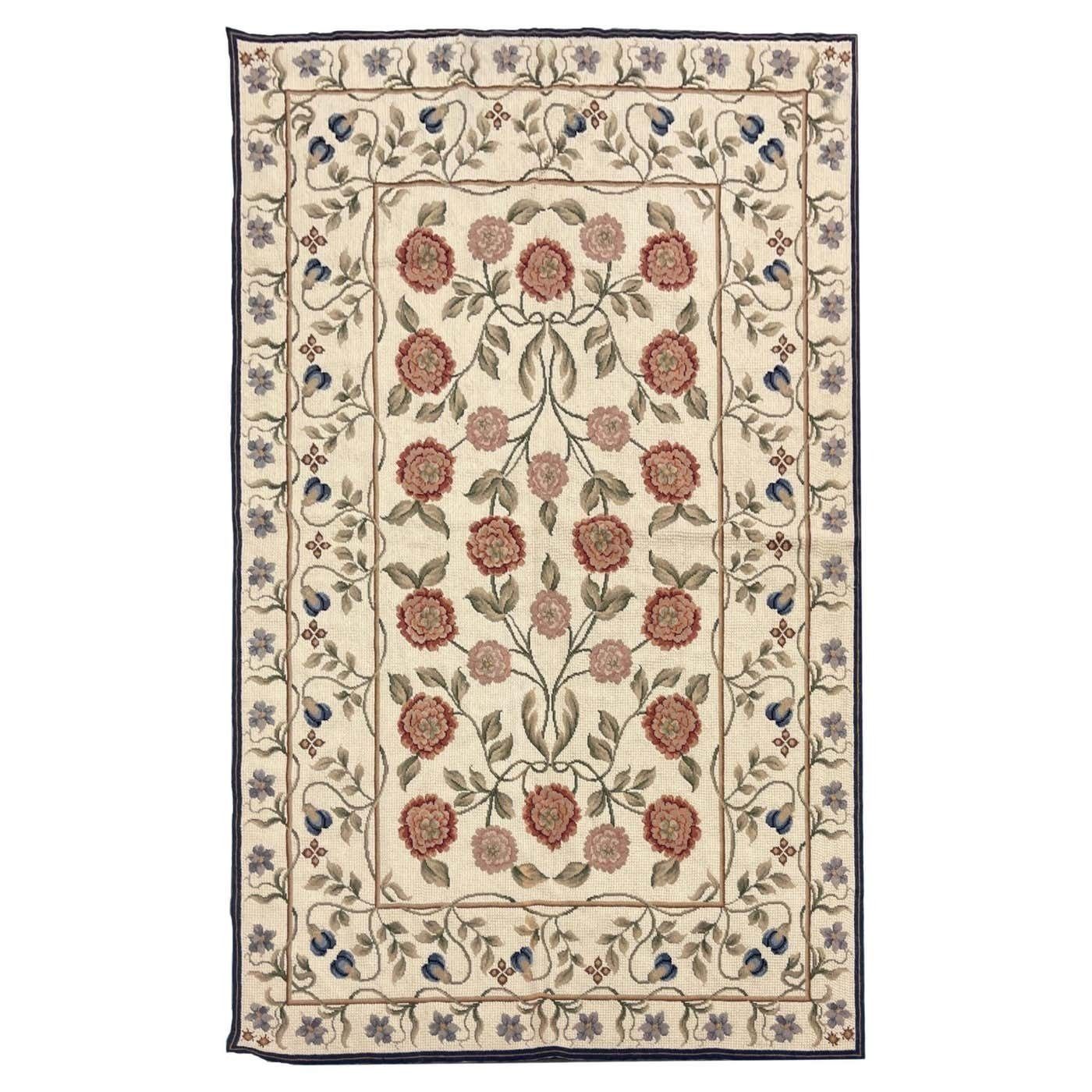 Floral Needlepoint Rug, Traditional Beige Handwoven Wool Carpet Rug Home Decor