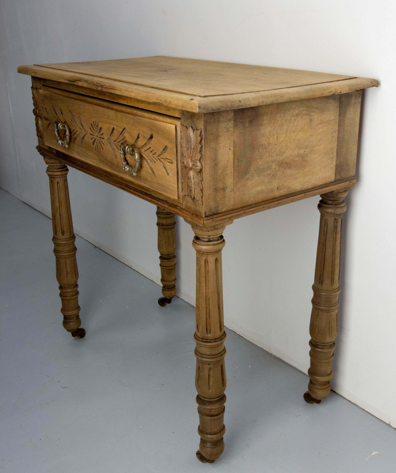 French 19th Century Writing Table On Wheels Carved Walnut Desk English Style photo 1485.0