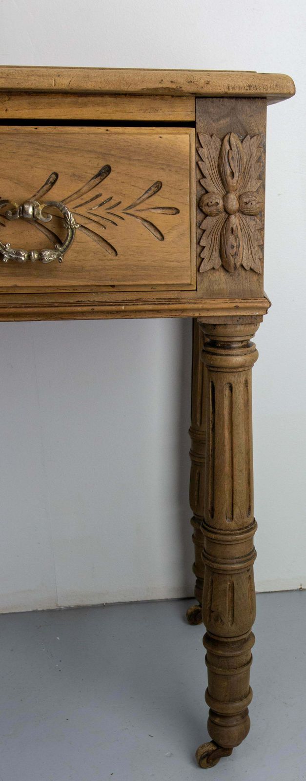 French 19th Century Writing Table On Wheels Carved Walnut Desk English Style photo vinterior