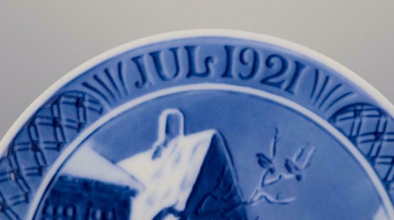 Royal Copenhagen Christmas Plate From 1921. photo furniture
