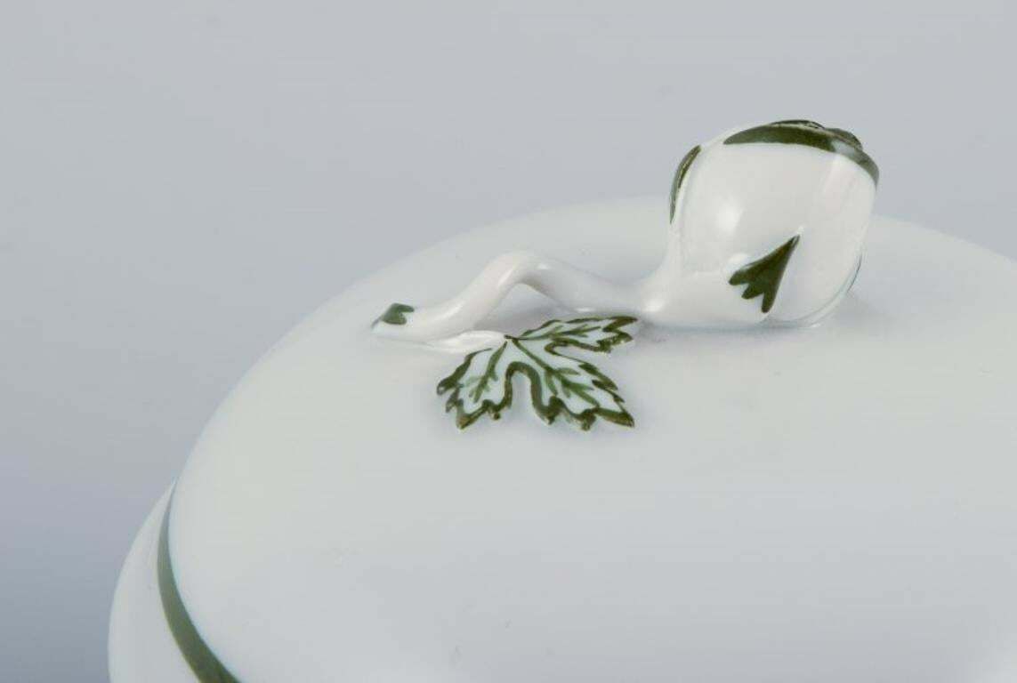 Meissen, Germany, Green Ivy Vine, Sugar Bowl And Creamer In Porcelain. photo Home Decor